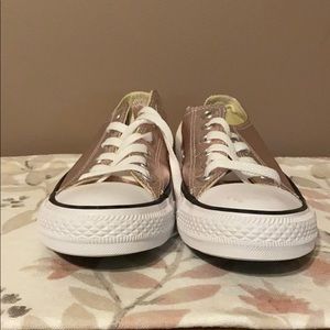 Converse blush color metallic sneakers